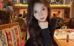 孙鹤予漂亮图片